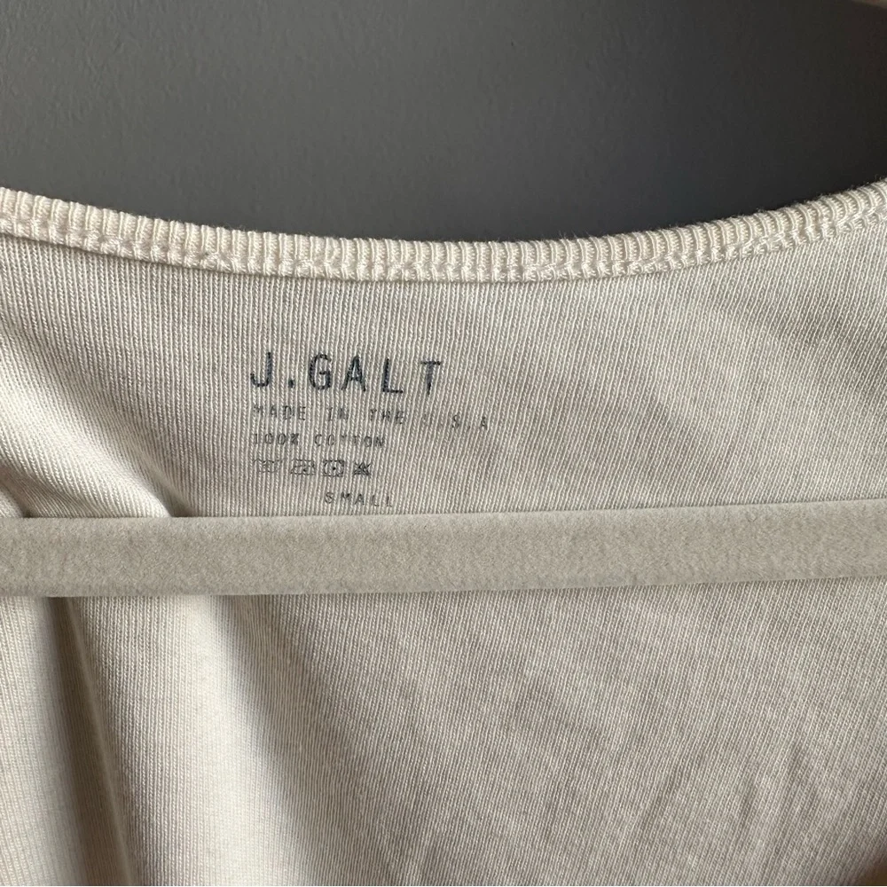 Brandy Melville J. Galt Monet / Ashlyn V Neck Crop Top in White - Picture 5 of 5
